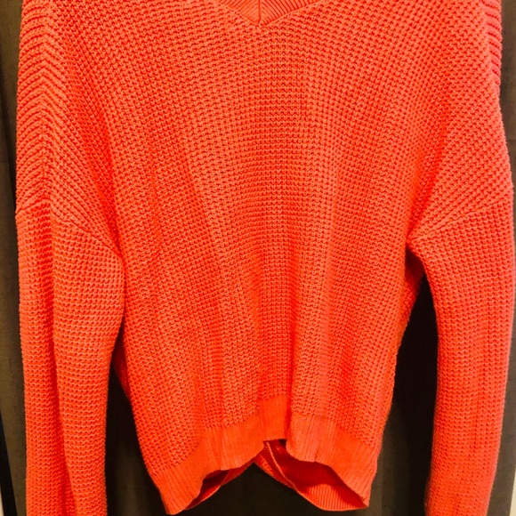 Front knot sexy salmon color sweater - Picture 5 of 5